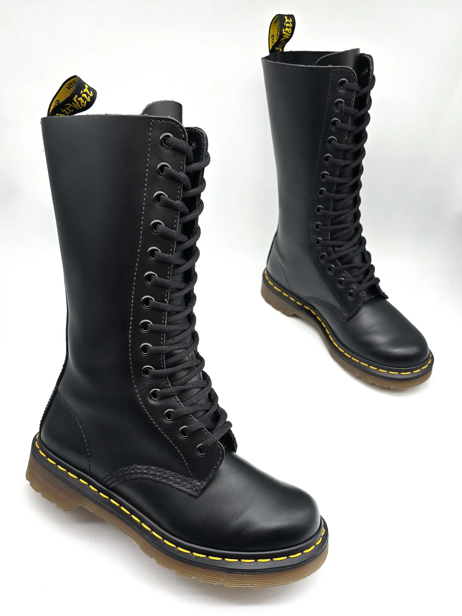 DR. MARTENS 1914 BLACK SMOOTH