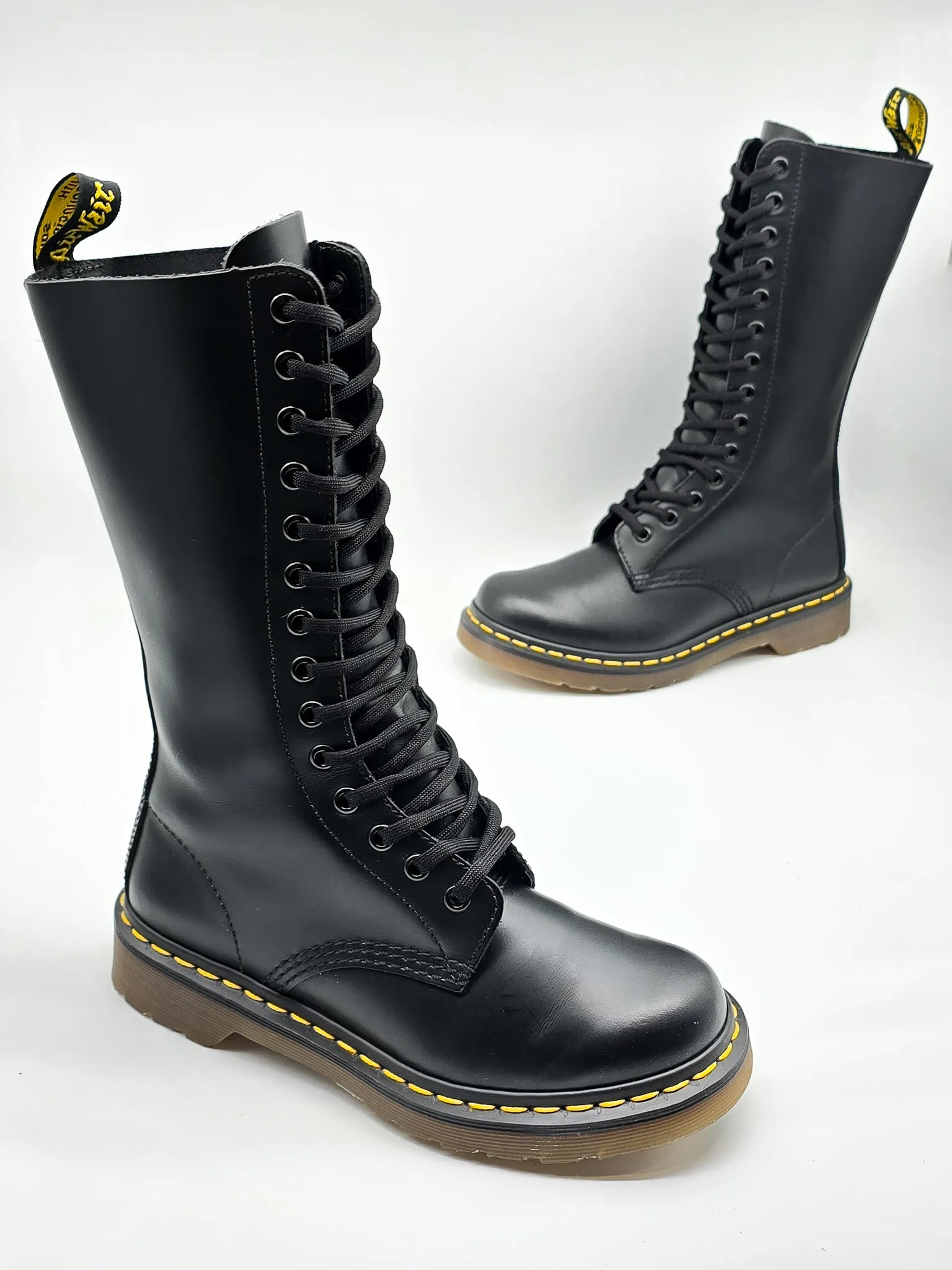 DR. MARTENS 1914 BLACK SMOOTH