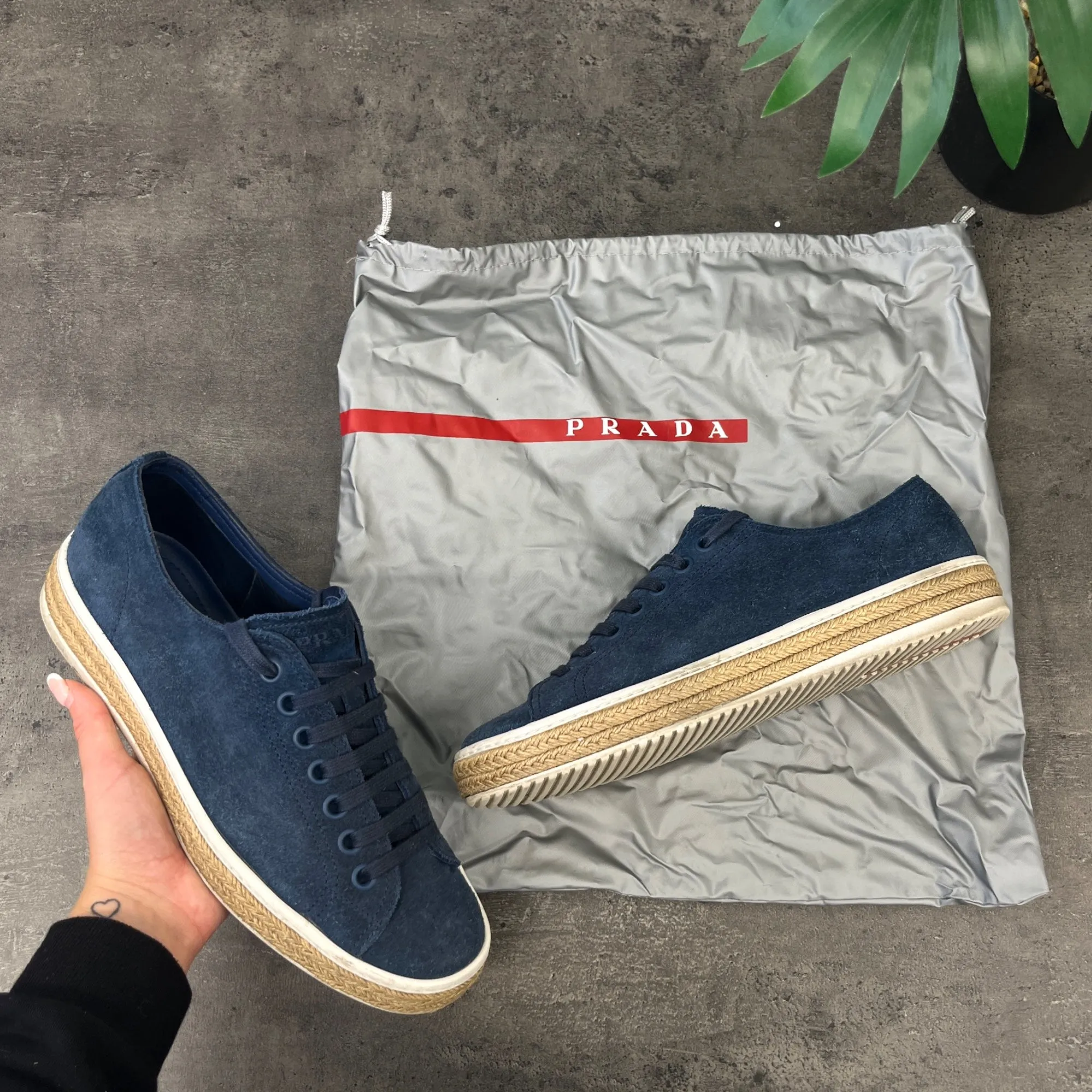 Men's Logo Suede Low Trainers Navy Size EU 41.5 / UK 7.5