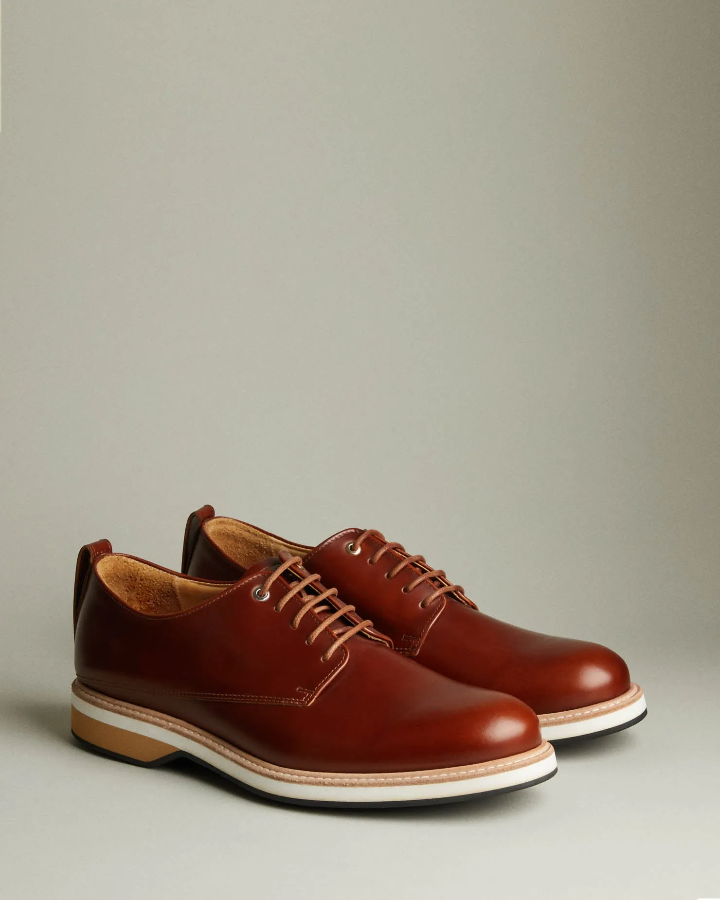 Montoro Leather Derby