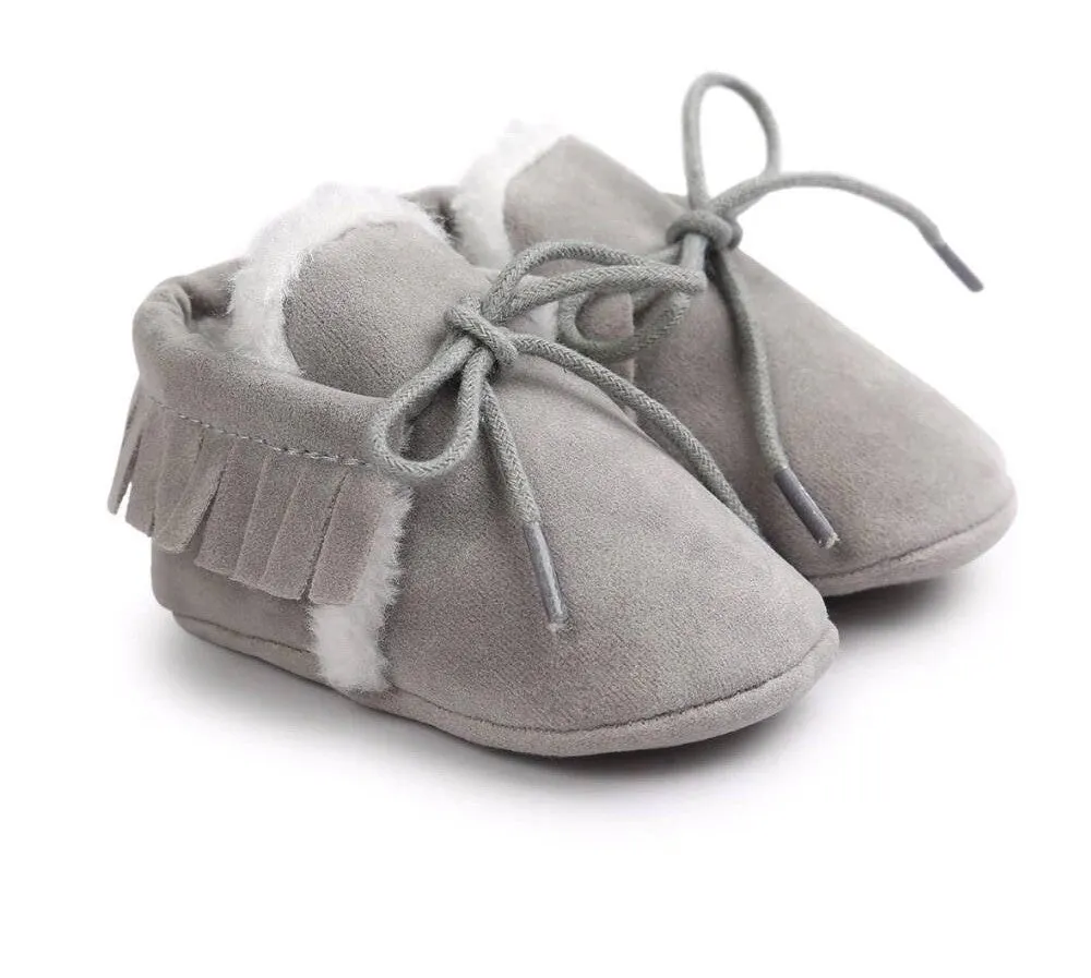 Newborn Moccasins Baby Shoes Made of Suede Leather and Nonslip