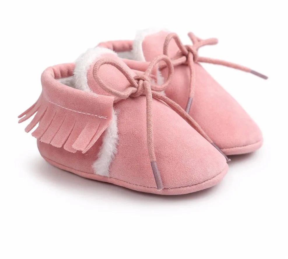 Newborn Moccasins Baby Shoes Made of Suede Leather and Nonslip