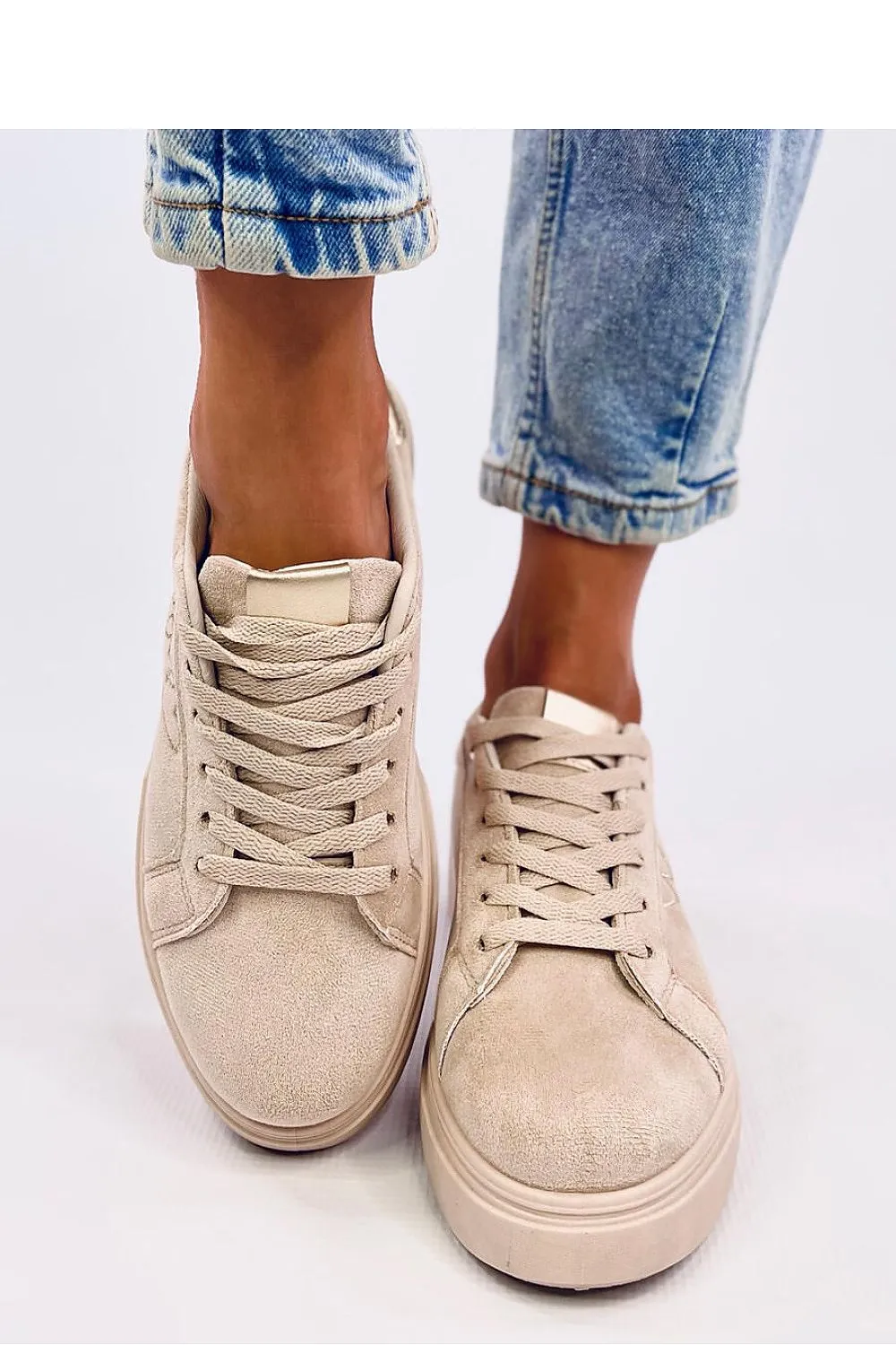 TEEK - Beige Triple Heart Sneakers